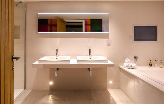 Which sink do you fancy?