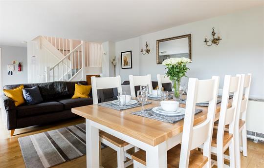 New Tilly's dining living