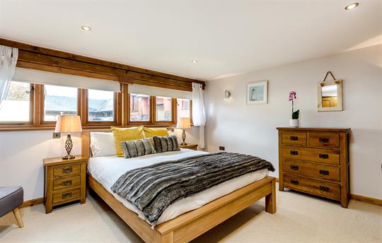 New Orchard master bedroom