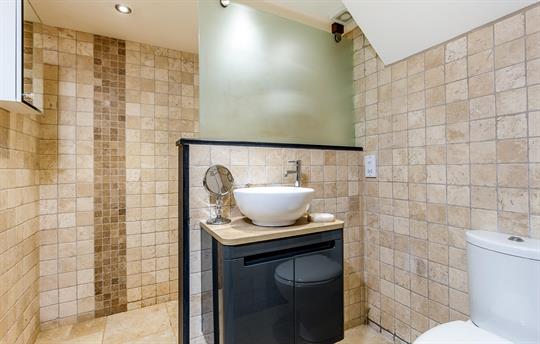 New Orchard en-suite