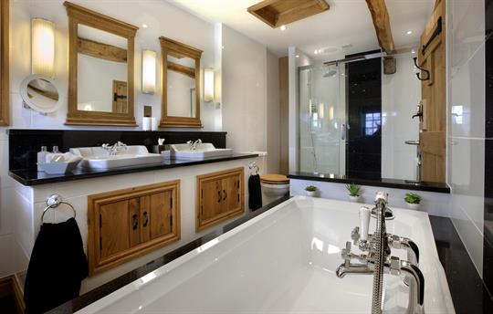 The Byre - Bathroom