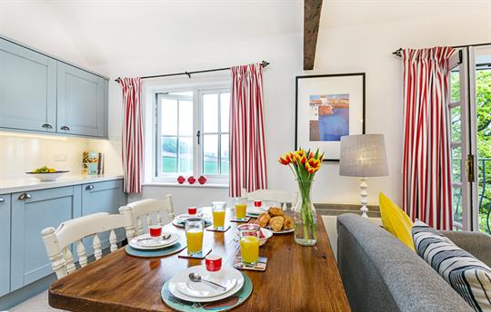 Dining Area Bell Cottage