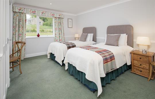 Twin bedoom with en-suite