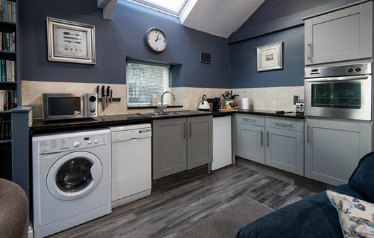 Stable full equipped kitchen