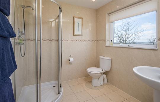 Master bedroom en-suite