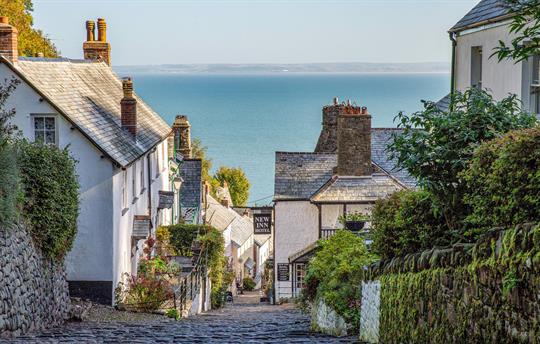 Amble through beautiful Clovelly High Street