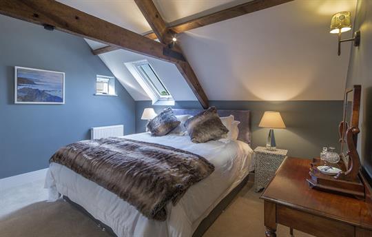 Bedroom 1 (en suite) super king 