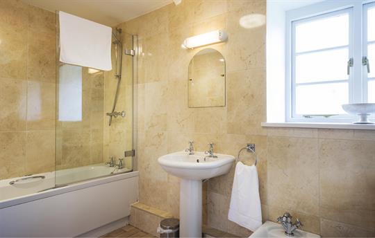 Large spacious bathroom