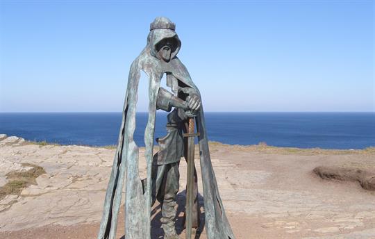 Tintagel Castle & King Arthur legend -45 mins