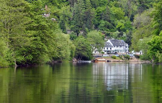 Symmonds Yat with its hand pulled ferry to Pubs