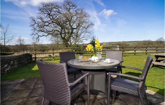 Alfresco breakfast in the glorious garden