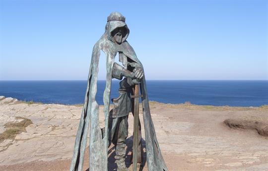 Legend of King Arthur at Tintagel Castle + bridge