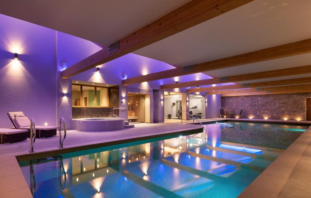 Mirefoot Spa aan het zwembad