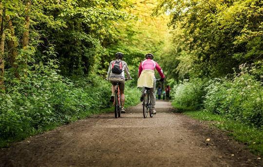 Riding Bikes Tissington Trail 