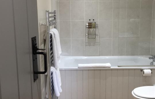 Broadmea Stable Bathroom