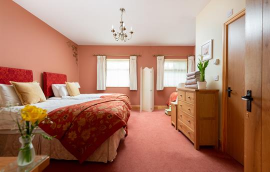 Family room with 3 single beds (can be superking)