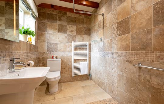 easy access wetroom