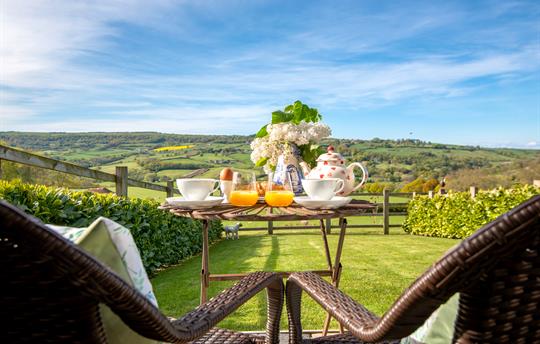 Ewelands/Cowslip Retreat dinner for two ?