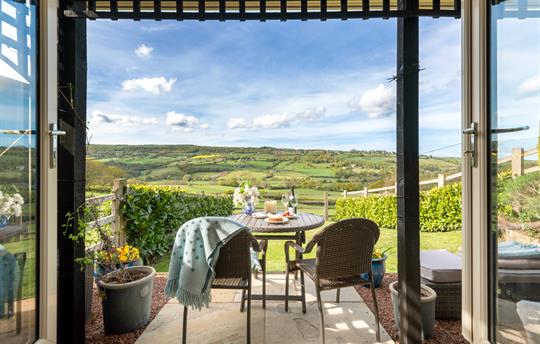 Cowslip/Ewelands Retreat and the view !