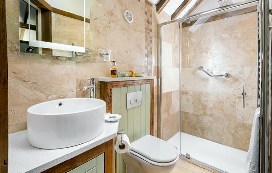 Ensuite Hayloft with walk in shower