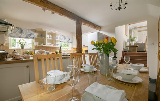 Kitchen/Dinning room