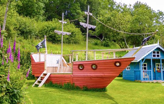 Pirate Ship & Wendy House