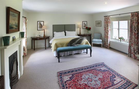 Panpantum bedroom at Monnington House