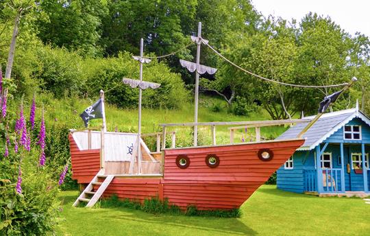 Pirate Ship & Wendy House