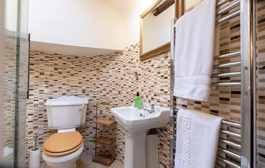 Tyn Y Coed En-suite bathroom