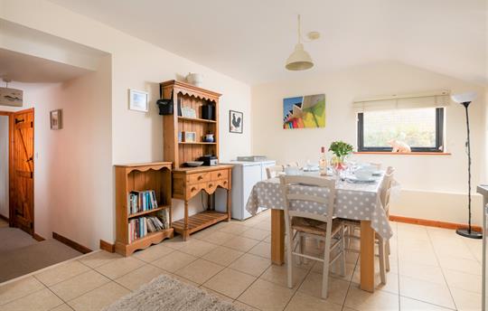 Fully equipped kitchen and dining