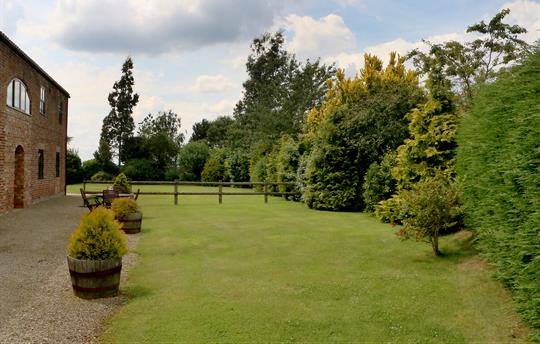 Large, sunny garden
