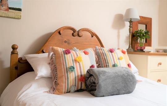 Pretty ground floor double bedroom