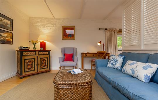 Comfortable sitting room 