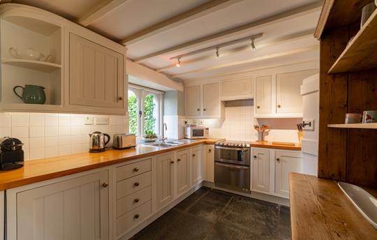 Well equipped kitchen