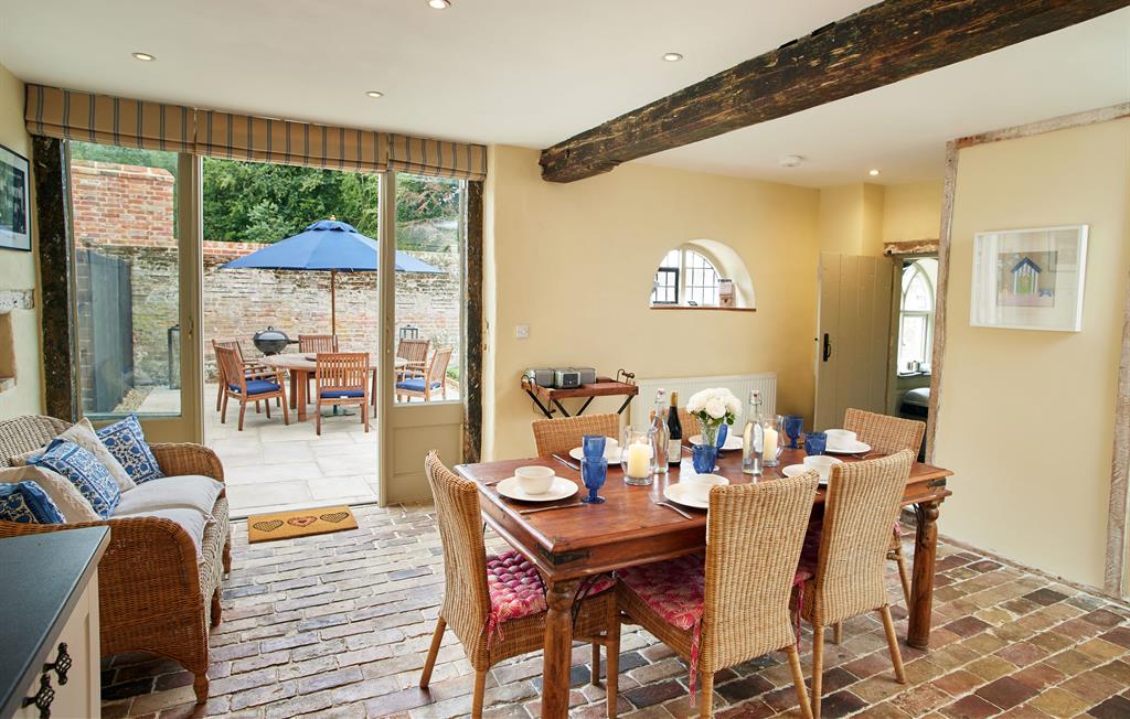 The large kitchen gives direct access to terrace