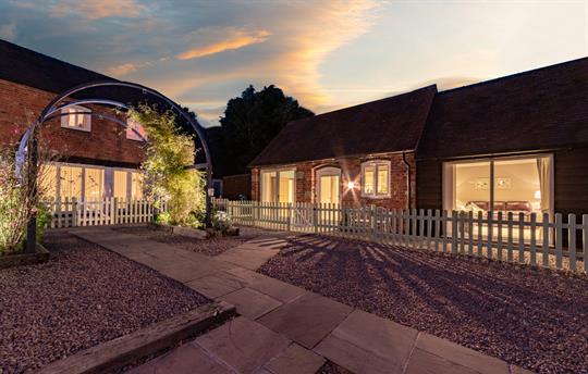 Ideal for groups of family and friends 