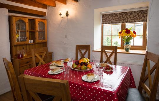 The Barn Cottage Dining Room