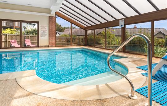 Indoor swimming pool 