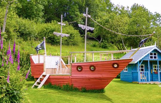Pirate Ship & Wendy House