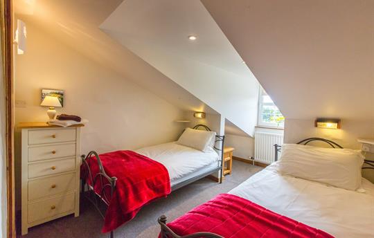 Croft House twin bedroom