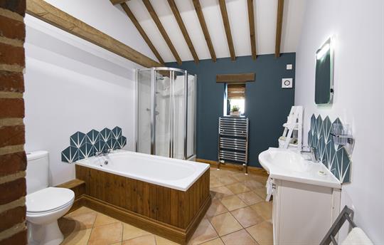 Braeburn Barn Master Bedroom En-Suite