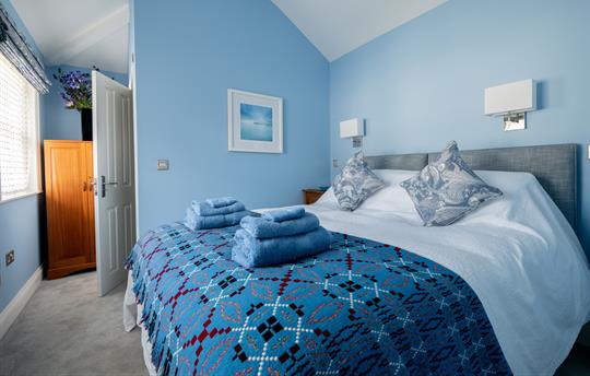 Bedroom 2 High Tide