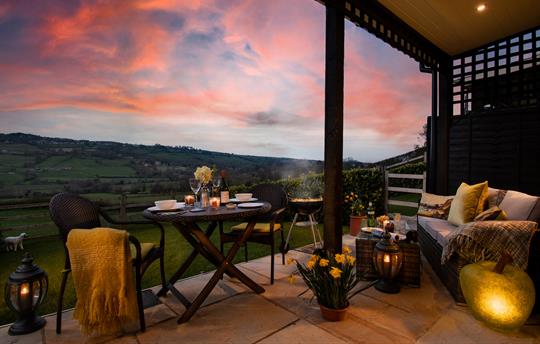 Dusk at Cowslip and  Ewelands Retreat 