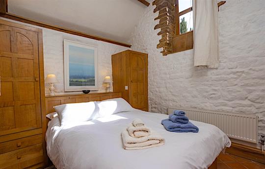 Beechnut Bedroom Reverse angle