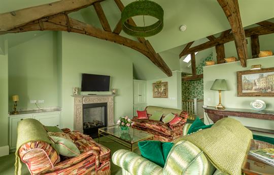 Lounge upstairs from different angle