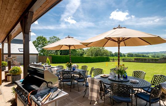 Trevase Granary Games Room Patio Area