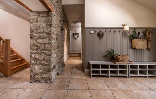 Entrance Broadmea Barn