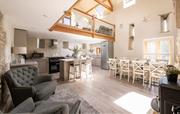 Spacious kitchen and dining Barn