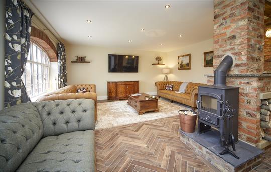 Comfortable and stylish living room 