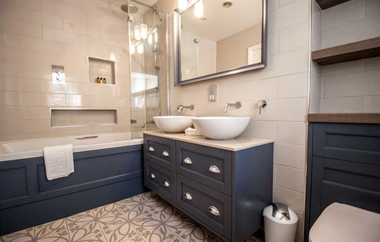 Main Bedroom Ensuite of Farndale Cottage